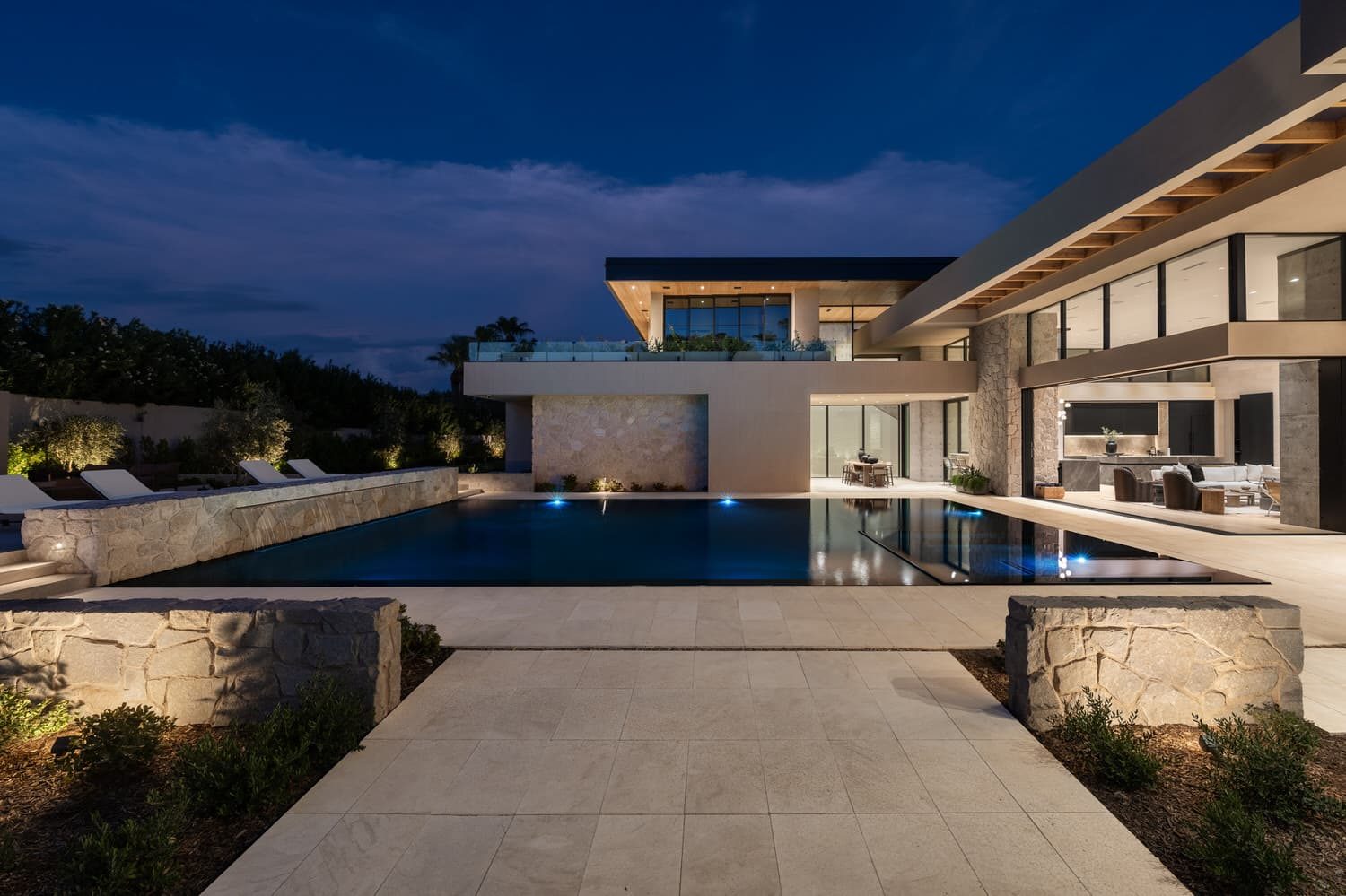 Hoss — the pool at night